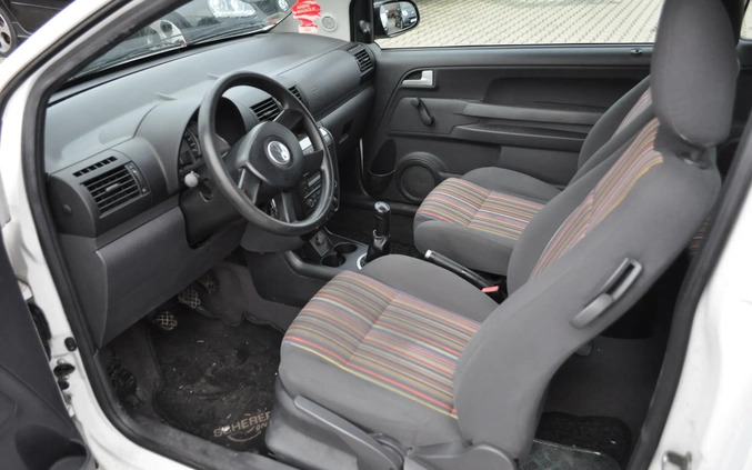 Volkswagen Fox cena 6200 przebieg: 150000, rok produkcji 2005 z Tuchola małe 137